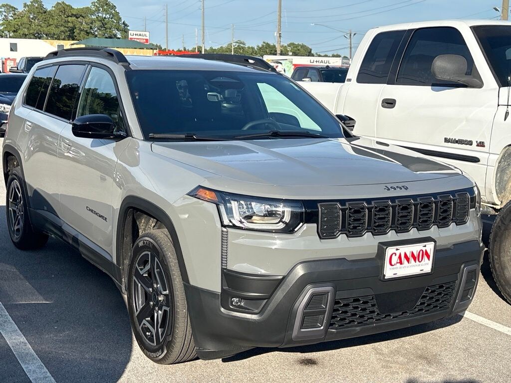Used 2026 Jeep Cherokee Laredo SUV