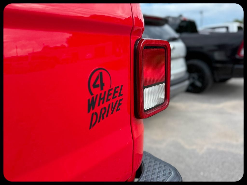 Used 2022 Jeep Gladiator Willys Truck