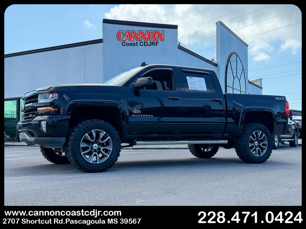 2018 Chevrolet Silverado 1500 LT 4X4 Crew Cab Short Box's photo