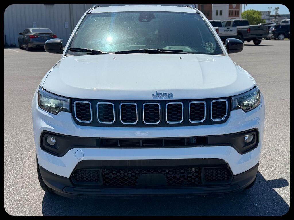 Used 2024 Jeep Compass Latitude SUV