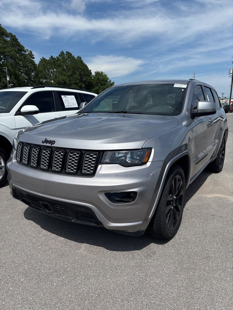 2021 Jeep Grand Cherokee Laredo X's photo