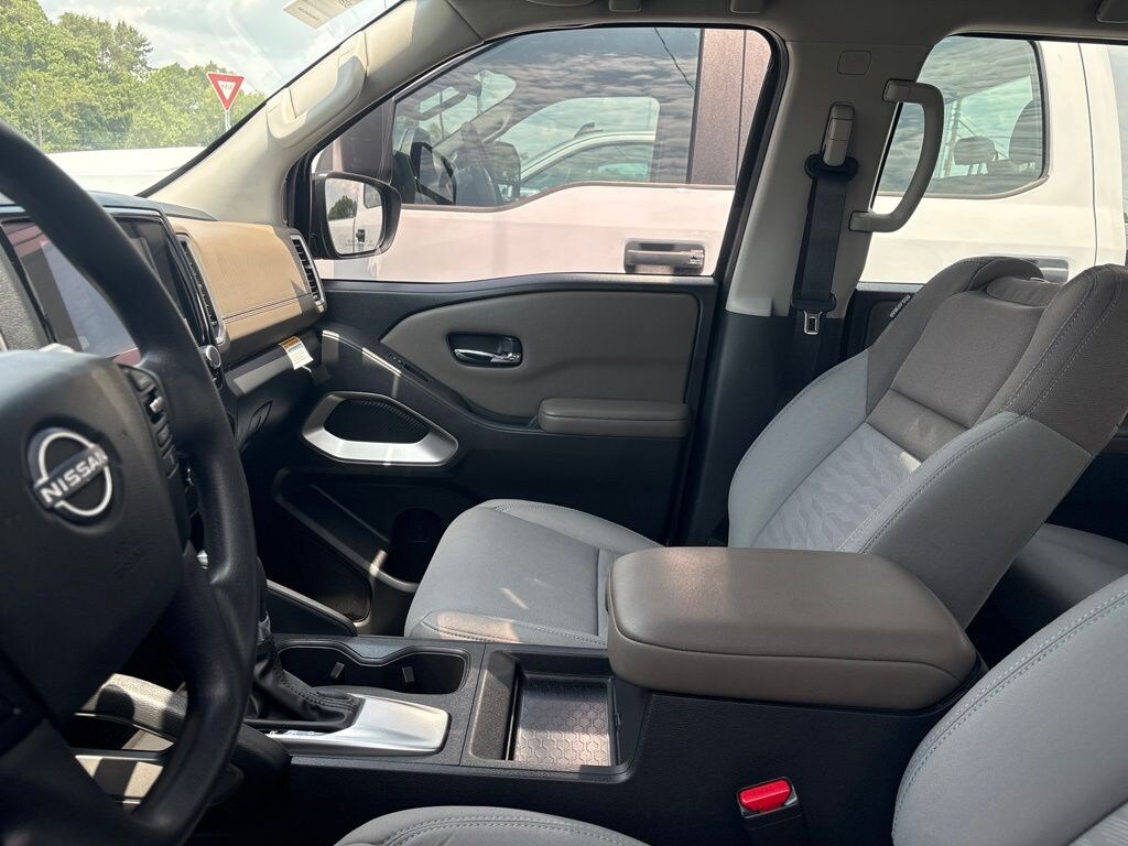 Used 2022 Nissan Frontier SV Truck
