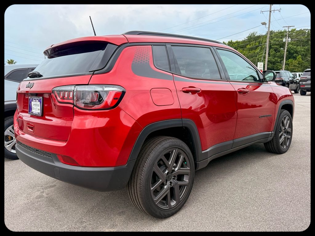Used 2026 Jeep Compass Latitude SUV
