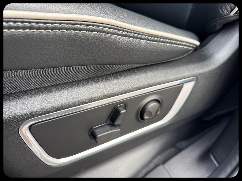 2026 RAM 1500 Laramie - Photo 17