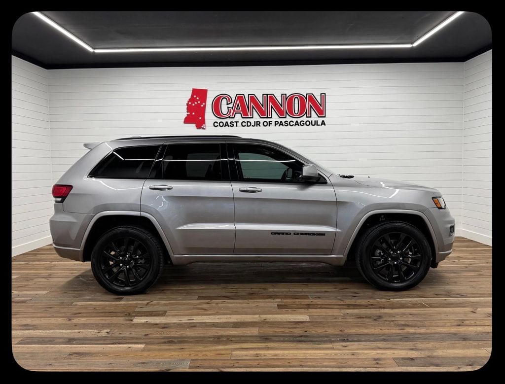 Used 2021 Jeep Grand Cherokee Laredo X SUV