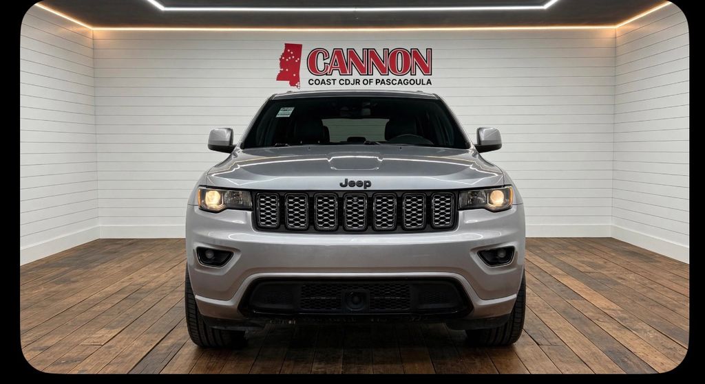 Used 2021 Jeep Grand Cherokee Laredo X with VIN 1C4RJEAG1MC784528 for sale in Pascagoula, MS