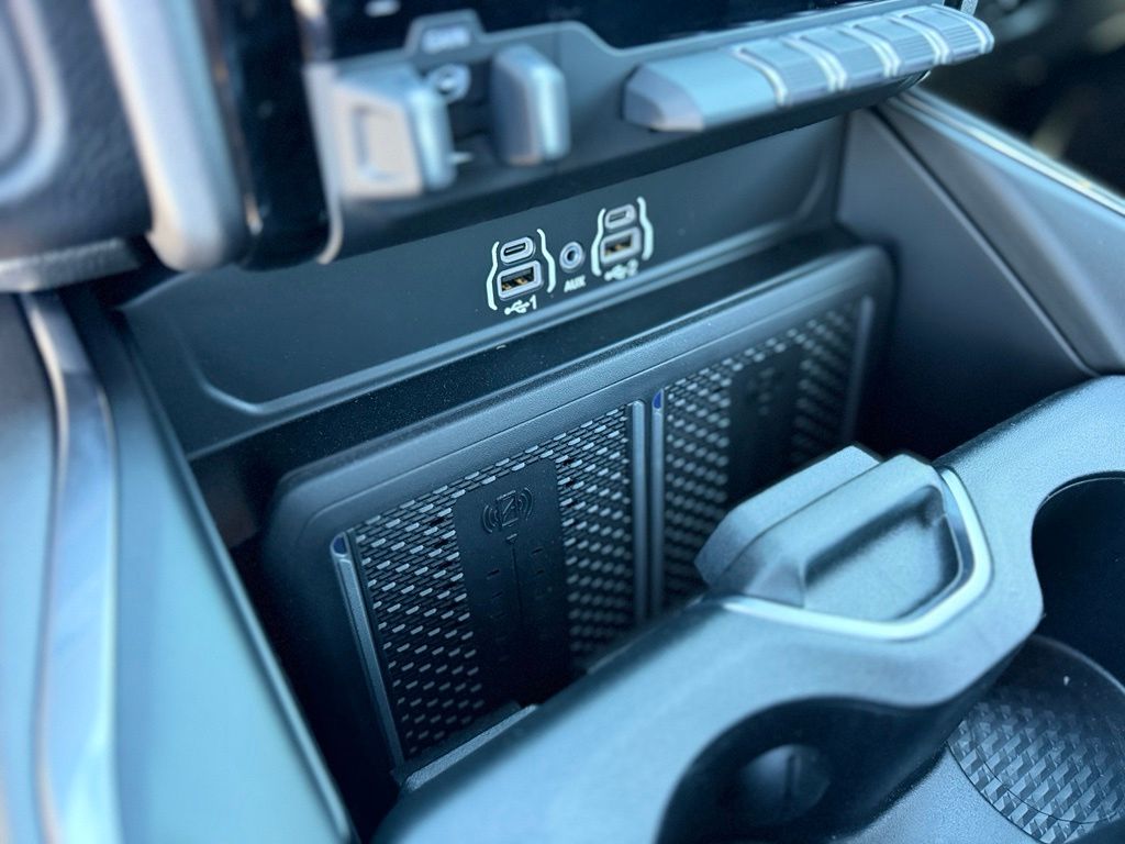 2026 RAM 3500 Laramie - Photo 27