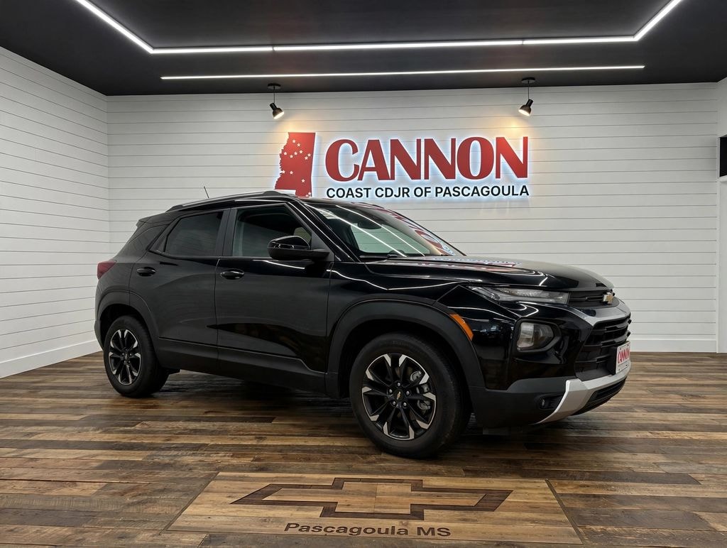 Used 2023 Chevrolet Trailblazer LT SUV