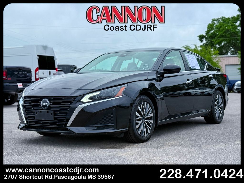2023 Nissan Altima SV