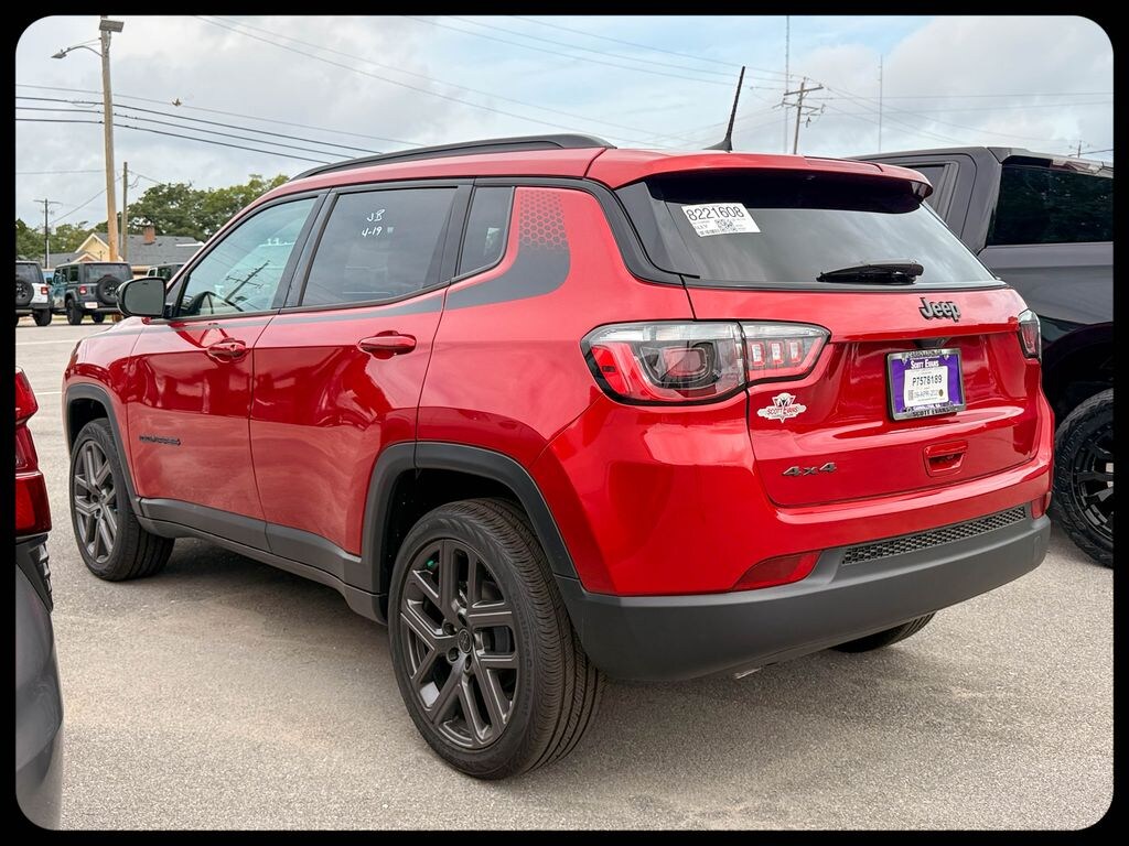 Used 2026 Jeep Compass Latitude SUV
