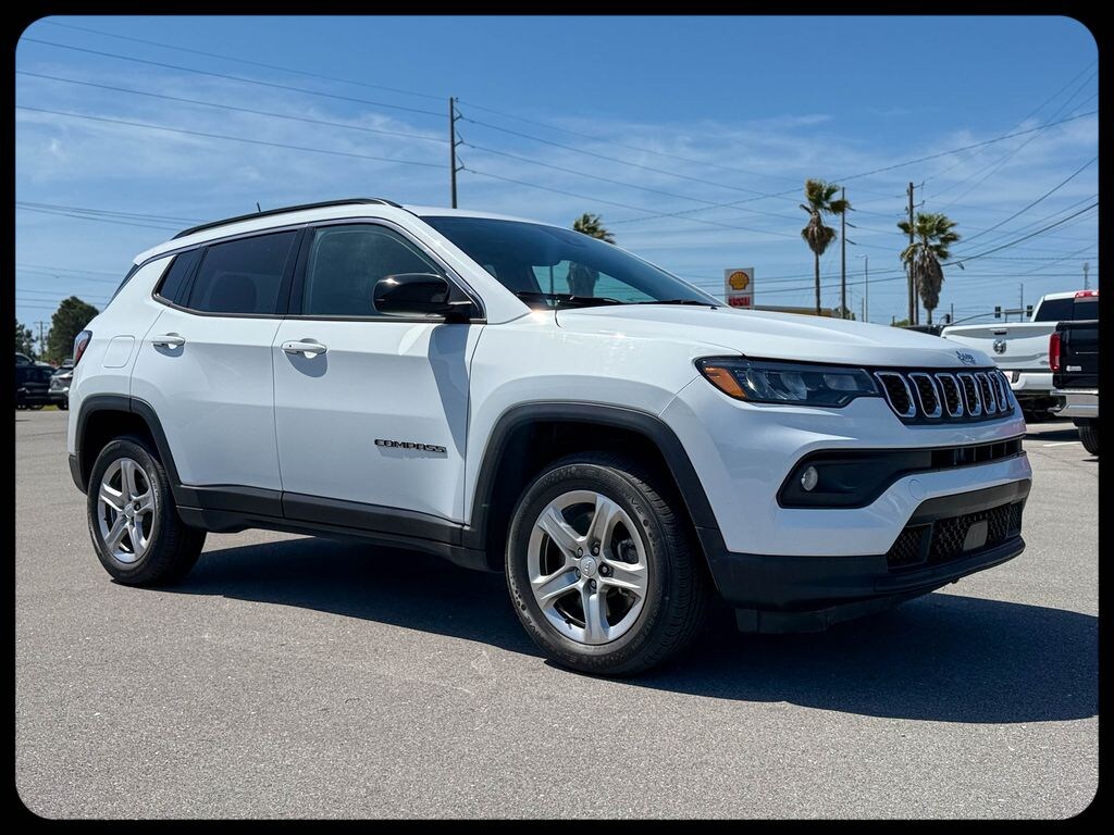 Used 2024 Jeep Compass Latitude SUV