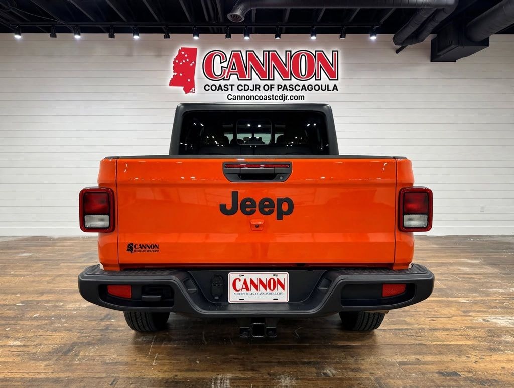 Used 2023 Jeep Gladiator Sport S Truck