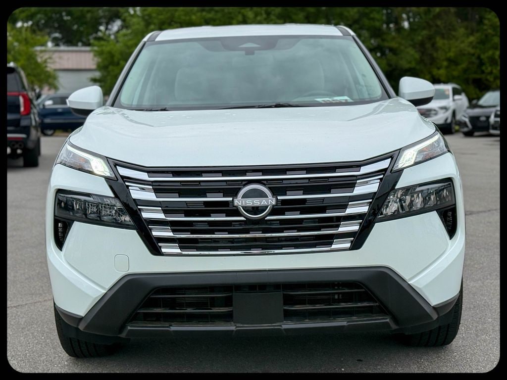 Used 2025 Nissan Rogue SV SUV