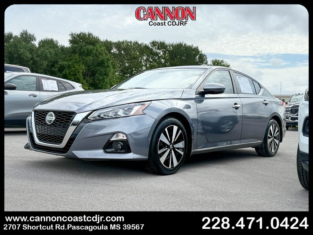 Used 2021 Nissan Altima 2.5 SV Sedan