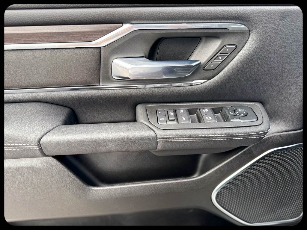 2026 RAM 1500 Laramie - Photo 21