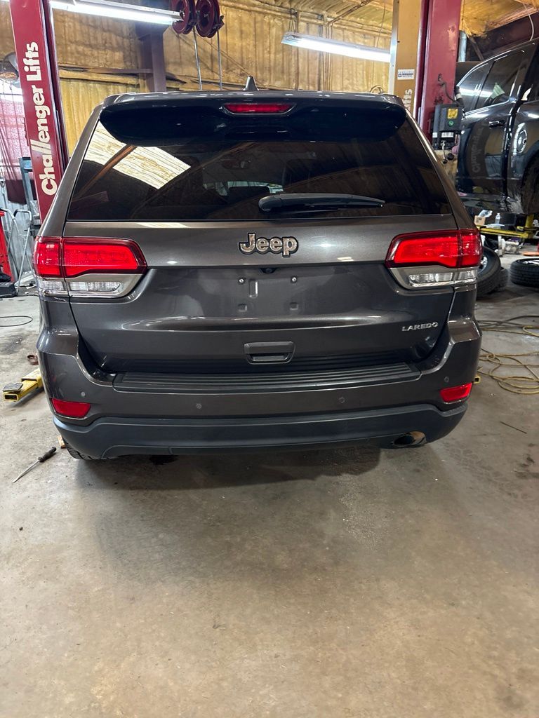 2020 Jeep Grand Cherokee Laredo E's photo