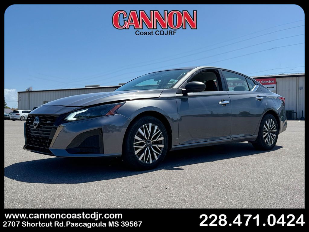2025 Nissan Altima