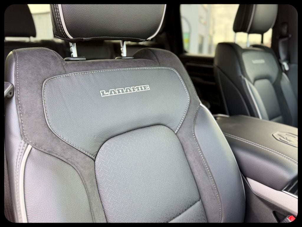 2026 RAM 1500 Laramie - Photo 10