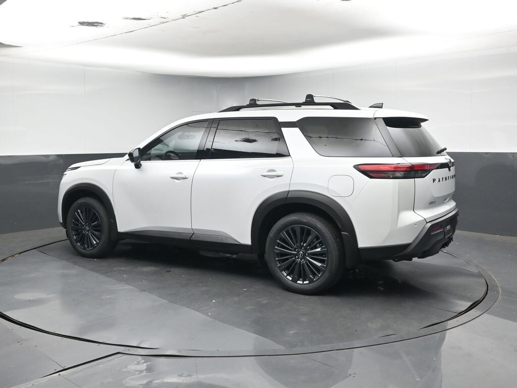 New 2026 Nissan Pathfinder SL SUV