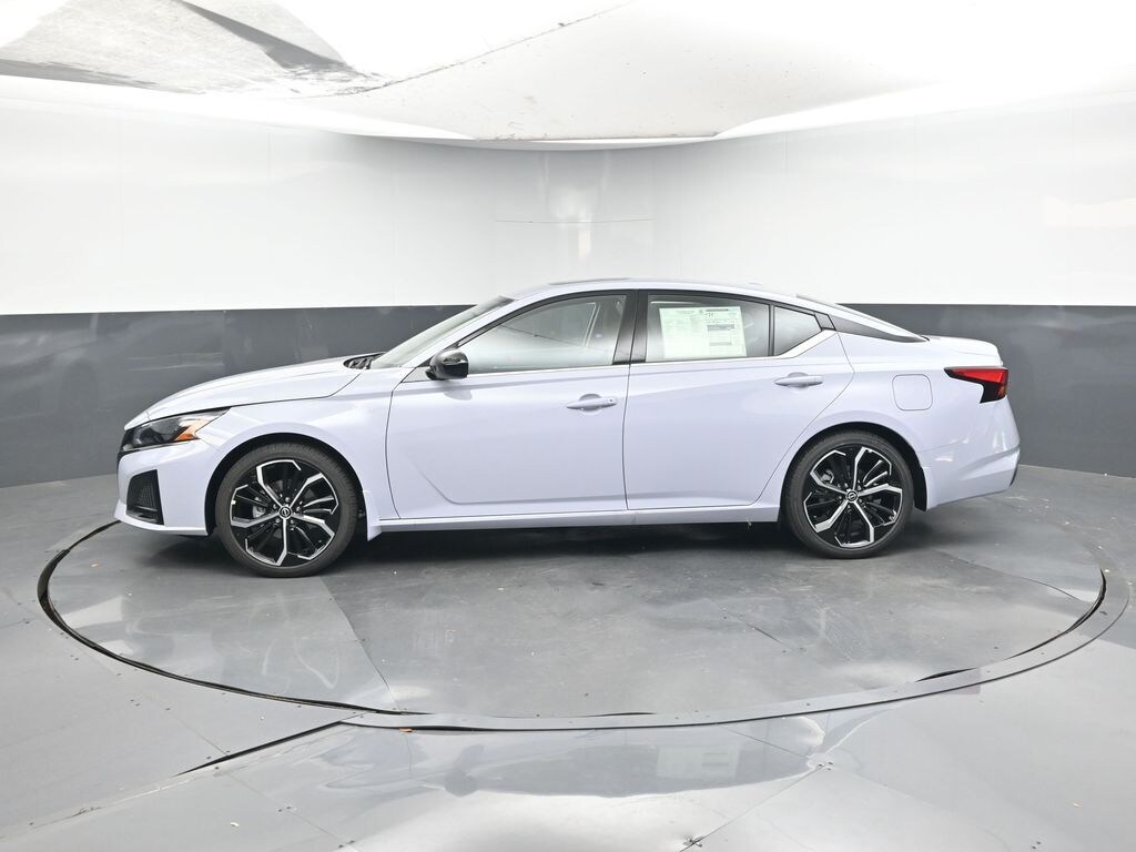 New 2025 Nissan Altima 2.5 SR Sedan