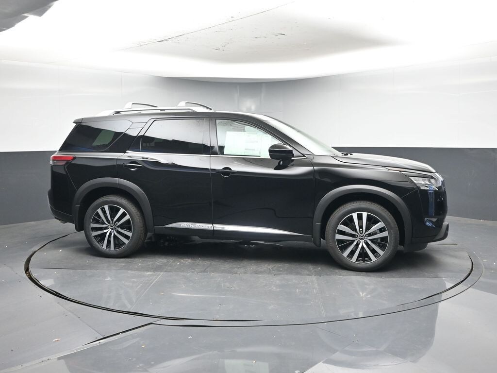 New 2025 Nissan Pathfinder Platinum SUV