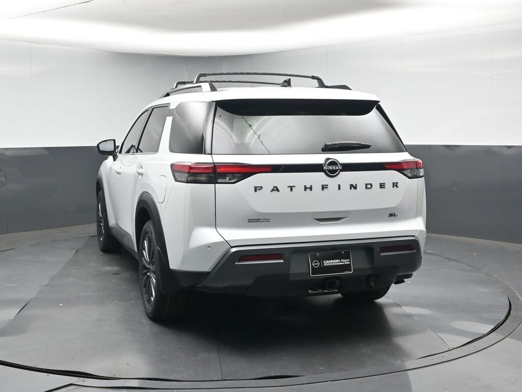 New 2026 Nissan Pathfinder SL SUV