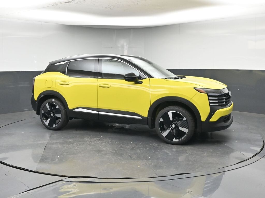 New 2026 Nissan Kicks SR SUV