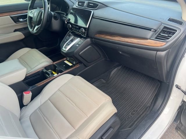 2022 Honda CR-V Touring - Photo 17