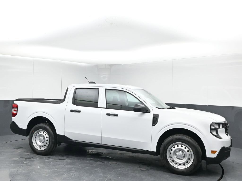 2026 Ford Maverick XL's photo