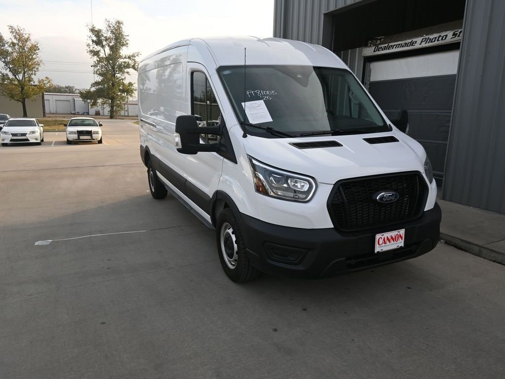 2025 Ford Transit Van Base's photo