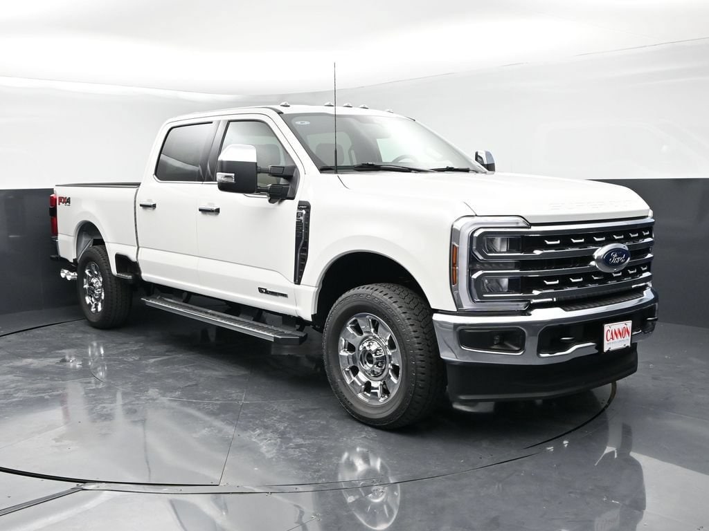 New 2026 Ford F-250SD Lariat Truck Crew Cab