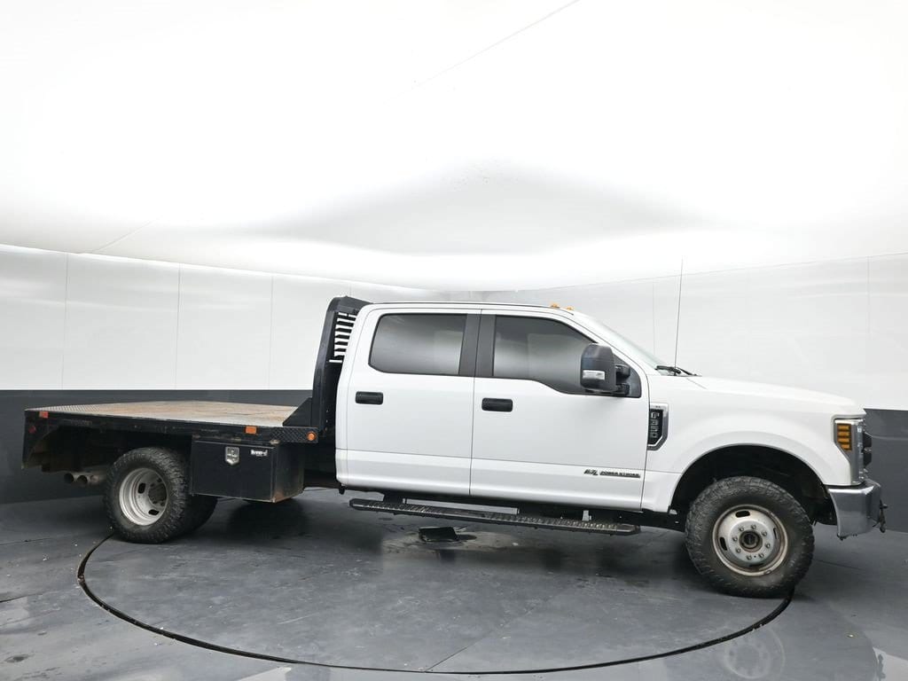 2018 Ford F-350 Super Duty Chassis Cab XL's photo