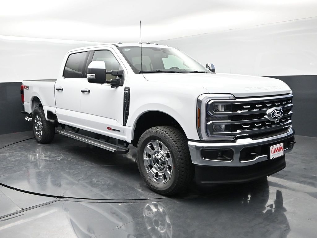 New 2027 Ford F-250SD Lariat Truck Crew Cab