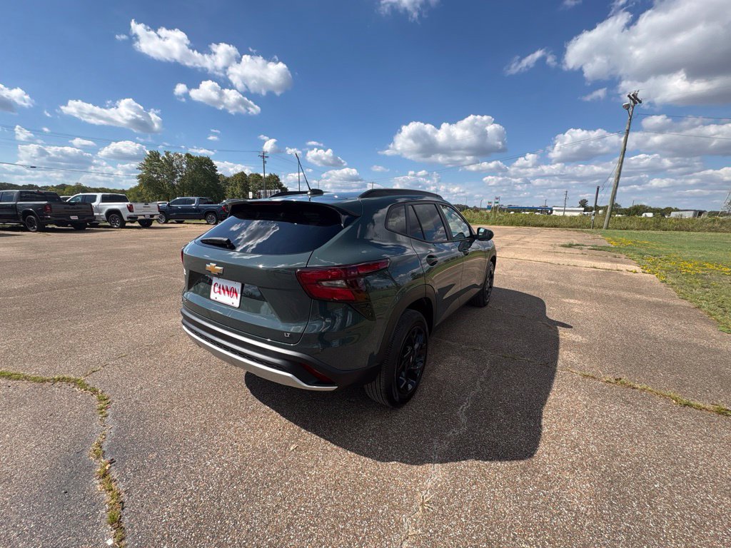 Used 2025 Chevrolet Trax LT SUV