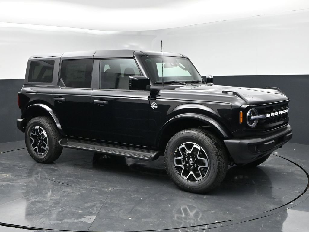 2026 Ford Bronco Outer Banks 4x4's photo