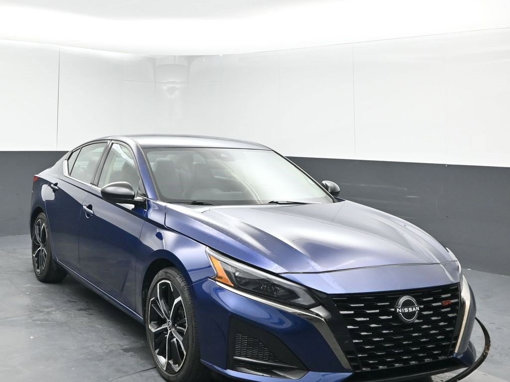 Used 2024 Nissan Altima 2.5 SR Sedan