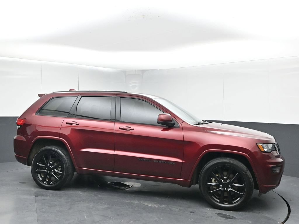 2021 Jeep Grand Cherokee Laredo X's photo