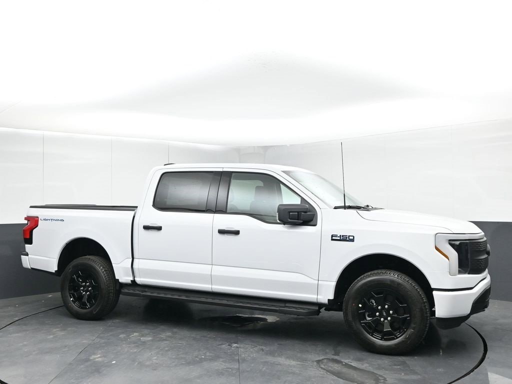 2025 Ford F-150 Lightning XLT's photo