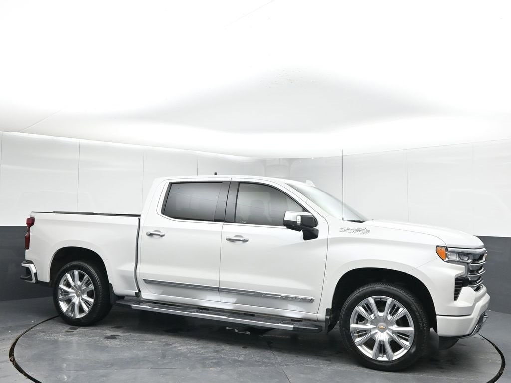 2024 Chevrolet Silverado 1500 High Country's photo