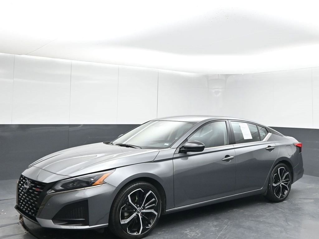 Used 2024 Nissan Altima 2.5 SR Sedan