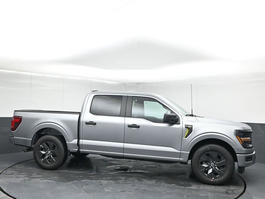 2025 Ford F-150 STX's photo