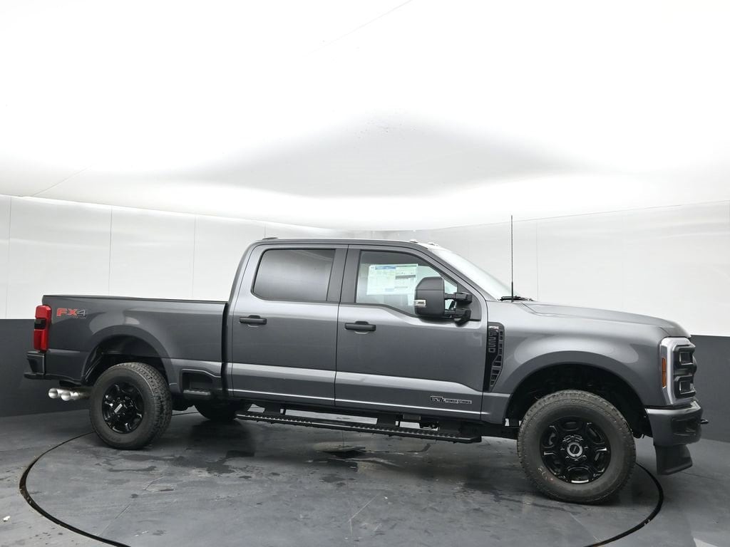 2026 Ford F-250 Super Duty XL's photo