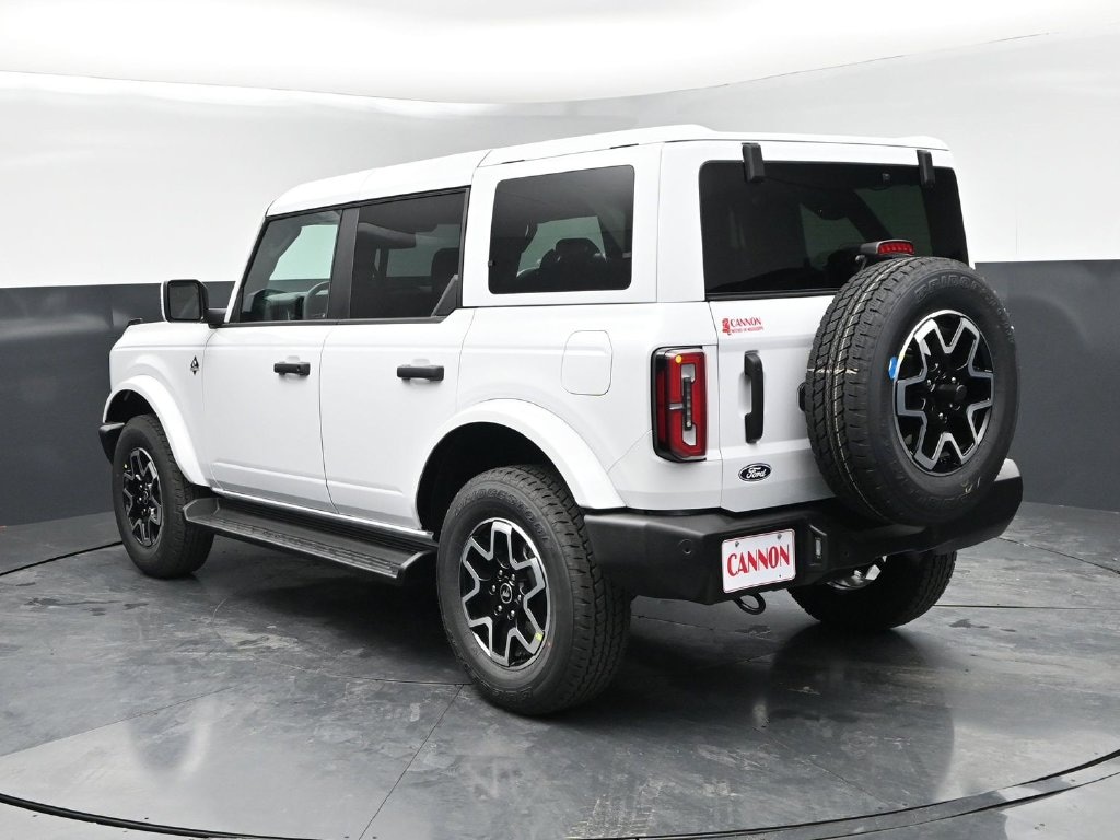 New 2026 Ford Bronco Outer Banks SUV