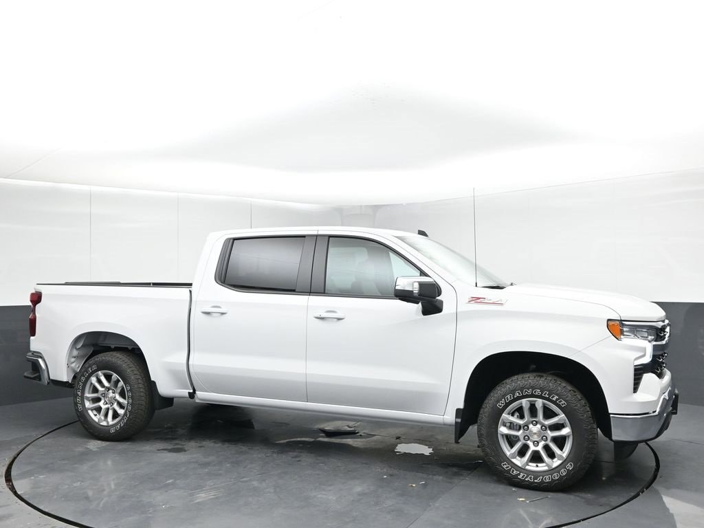 Used 2025 Chevrolet Silverado 1500 LT w/1LT Truck Crew Cab