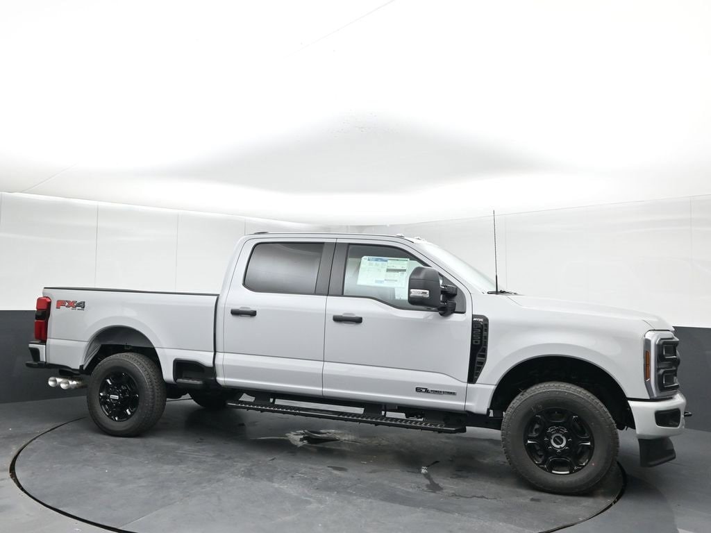 2026 Ford F-250 Super Duty XL's photo