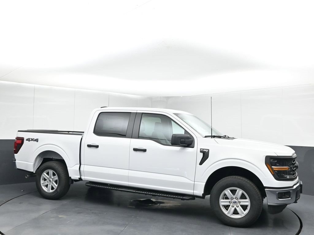 2025 Ford F-150 XL's photo