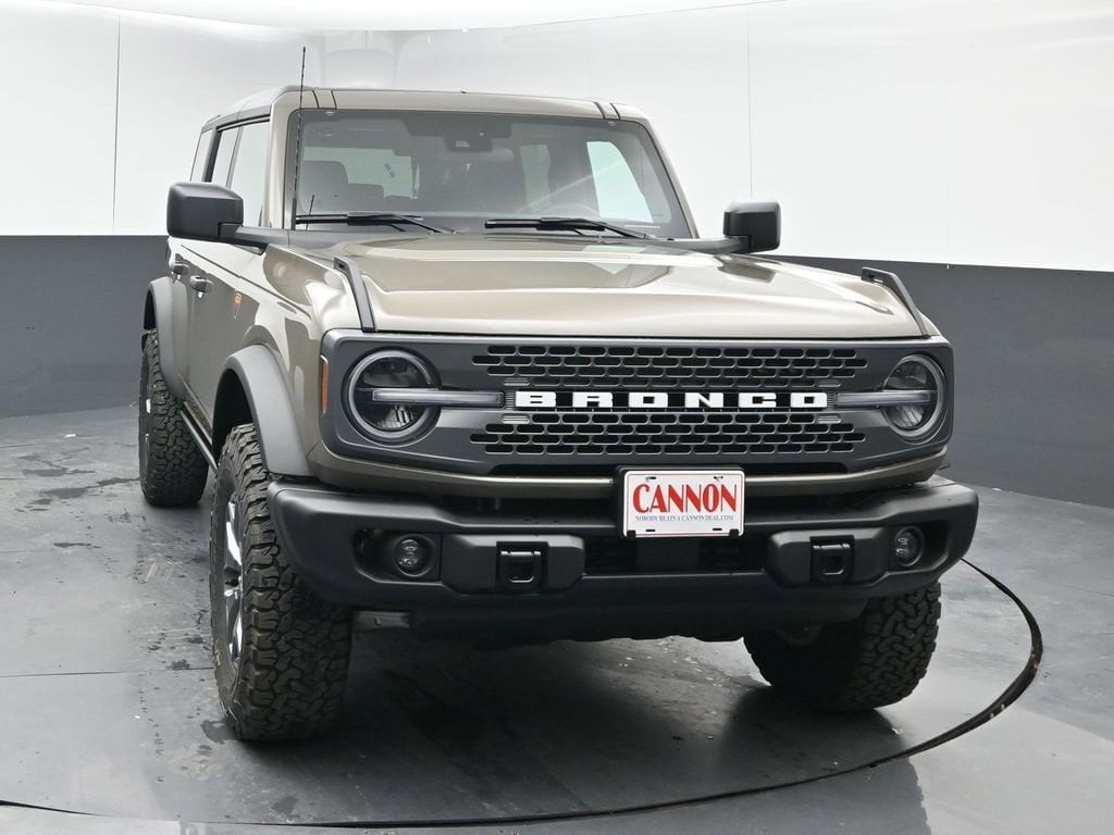 New 2025 Ford Bronco Badlands SUV