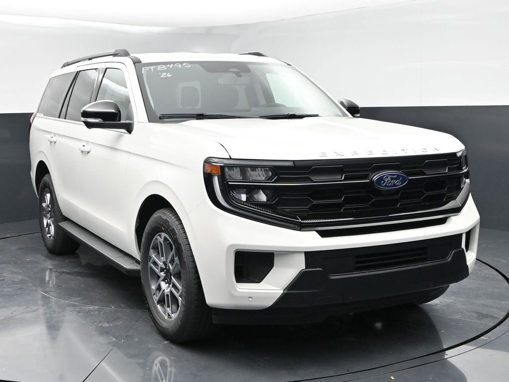2026 Ford Expedition Active's photo