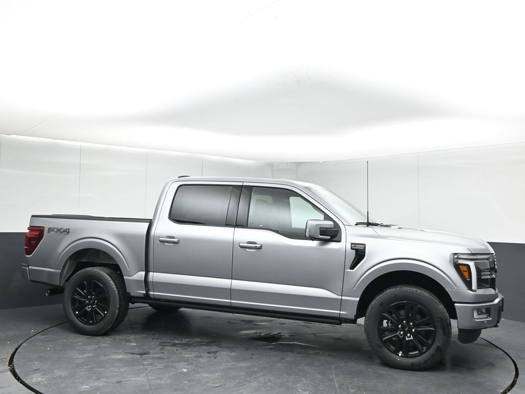 2025 Ford F-150 Platinum's photo