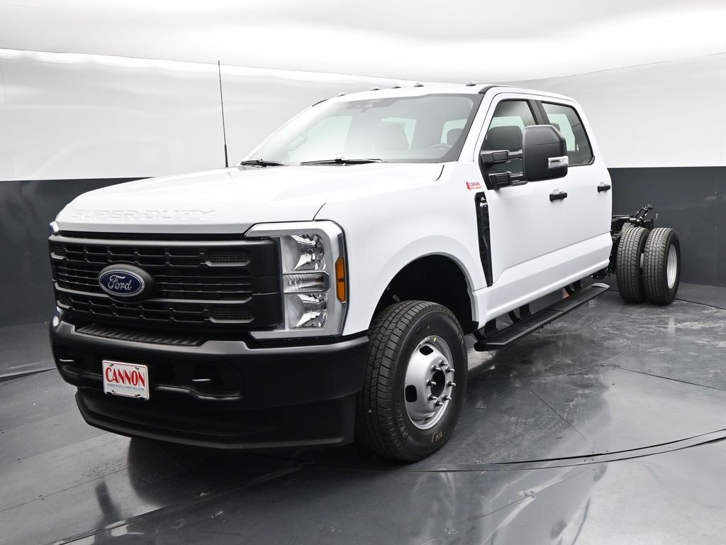 New 2026 Ford F-350SD XL Truck Crew Cab
